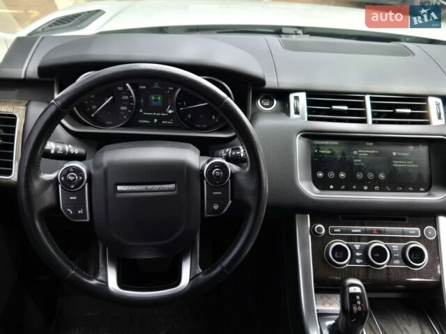 Білий Ленд Ровер Range Rover Sport, об'ємом двигуна 2.99 л та пробігом 147 тис. км за 25500 $, фото 11 на Automoto.ua