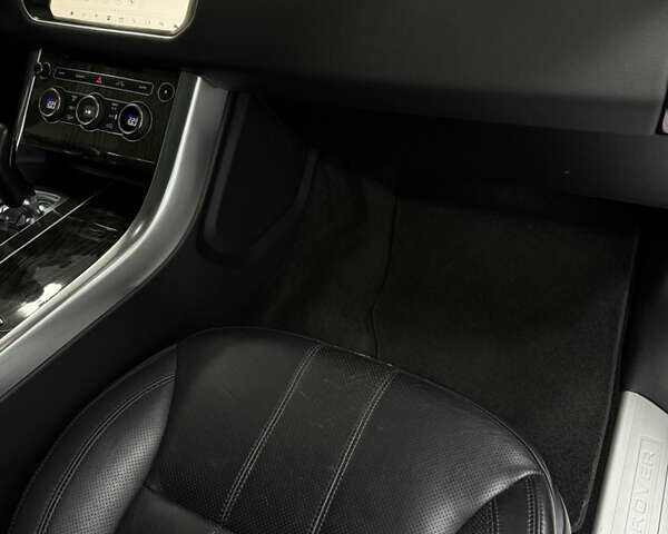 Білий Ленд Ровер Range Rover Sport, об'ємом двигуна 2.99 л та пробігом 167 тис. км за 28900 $, фото 20 на Automoto.ua