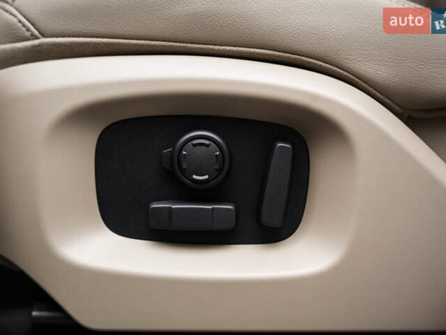 Ленд Ровер Рендж Ровер Спорт 2017 в Киеве на Automoto.ua Белый Ленд Ровер Рендж Ровер Спорт, объемом двигателя 2.99 л и пробегом 110 тыс. км за 40000 $, фото 17 на Automoto.ua