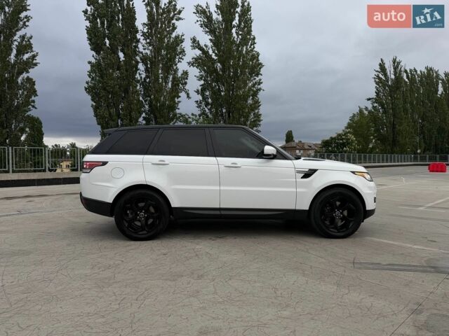 Білий Ленд Ровер Range Rover Sport, об'ємом двигуна 2.99 л та пробігом 151 тис. км за 28990 $, фото 5 на Automoto.ua