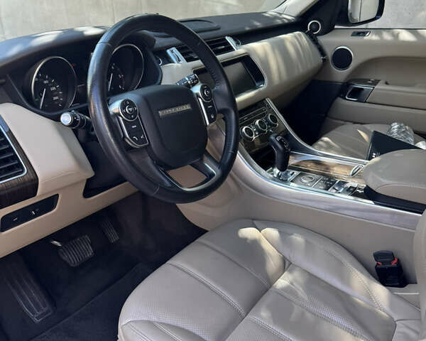 Белый Ленд Ровер Рендж Ровер Спорт, объемом двигателя 2.99 л и пробегом 90 тыс. км за 39900 $, фото 6 на Automoto.ua