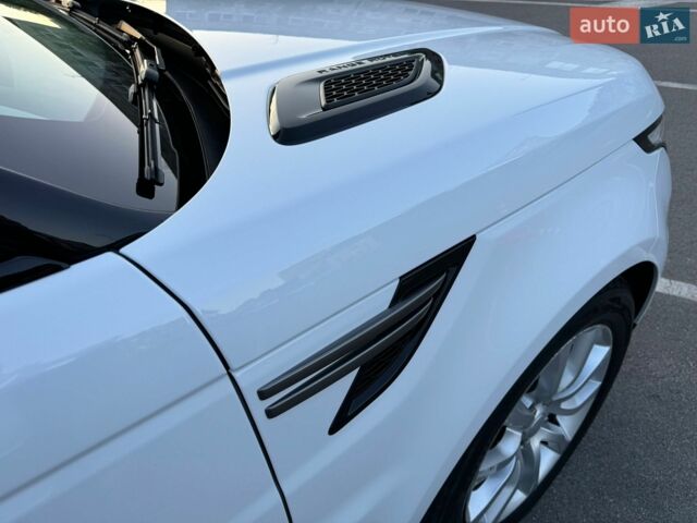 Білий Ленд Ровер Range Rover Sport, об'ємом двигуна 2.99 л та пробігом 172 тис. км за 29600 $, фото 8 на Automoto.ua
