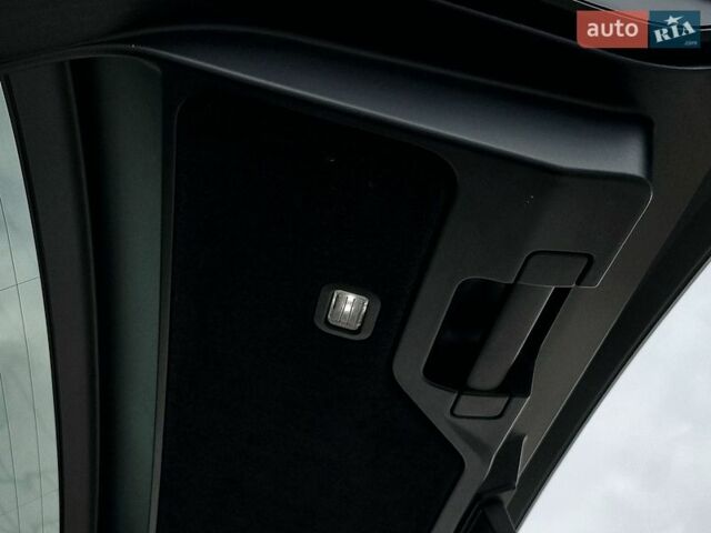 Білий Ленд Ровер Range Rover Sport, об'ємом двигуна 3 л та пробігом 112 тис. км за 43900 $, фото 133 на Automoto.ua