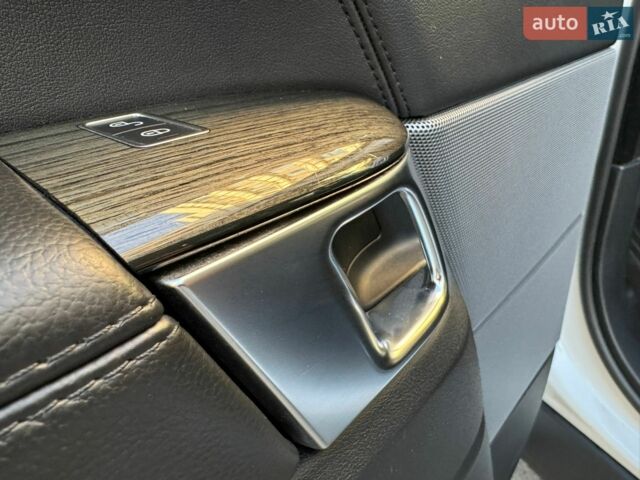 Білий Ленд Ровер Range Rover Sport, об'ємом двигуна 2.99 л та пробігом 172 тис. км за 29600 $, фото 22 на Automoto.ua