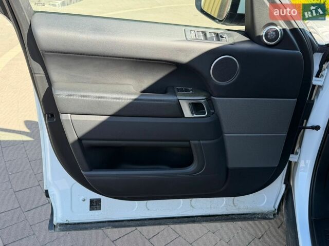 Білий Ленд Ровер Range Rover Sport, об'ємом двигуна 3 л та пробігом 211 тис. км за 22500 $, фото 48 на Automoto.ua