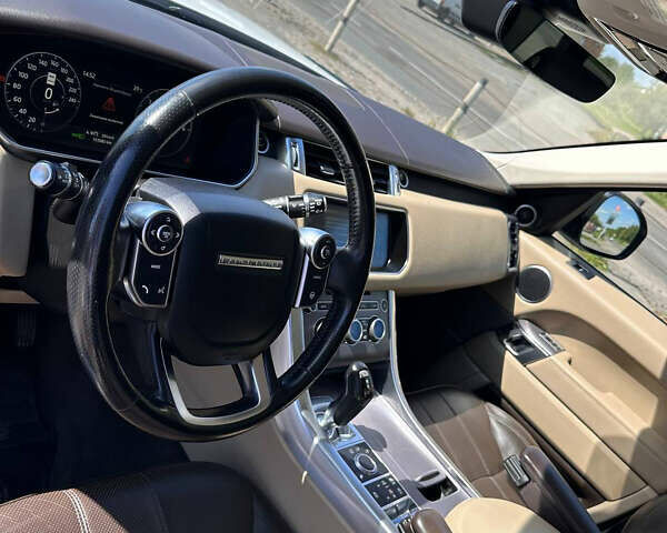 Білий Ленд Ровер Range Rover Sport, об'ємом двигуна 2.99 л та пробігом 151 тис. км за 32900 $, фото 42 на Automoto.ua