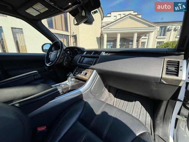 Білий Ленд Ровер Range Rover Sport, об'ємом двигуна 3 л та пробігом 211 тис. км за 22500 $, фото 32 на Automoto.ua