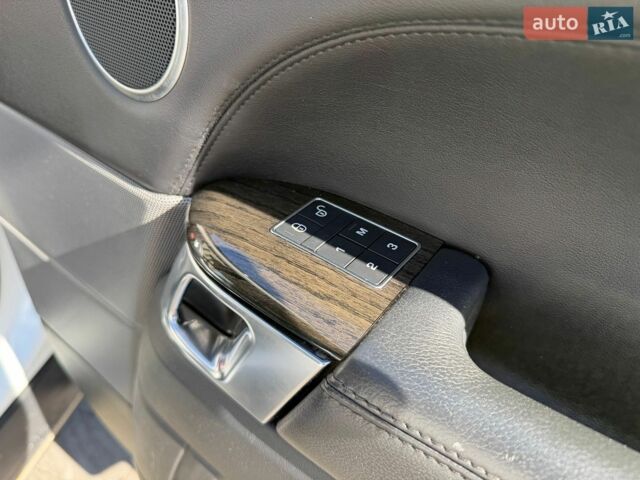 Білий Ленд Ровер Range Rover Sport, об'ємом двигуна 3 л та пробігом 211 тис. км за 22500 $, фото 31 на Automoto.ua