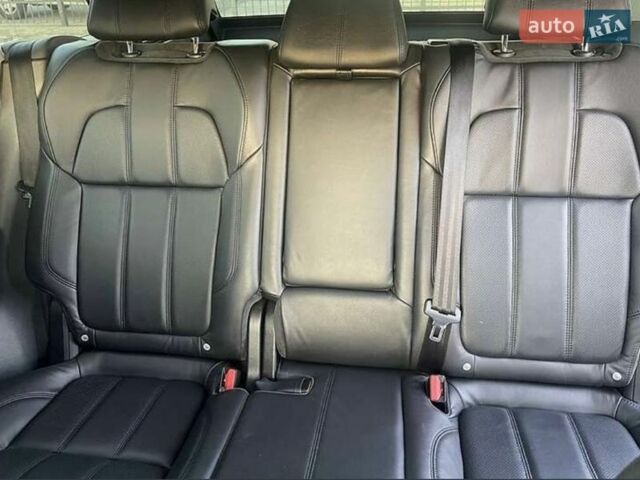 Білий Ленд Ровер Range Rover Sport, об'ємом двигуна 2.99 л та пробігом 147 тис. км за 32000 $, фото 10 на Automoto.ua