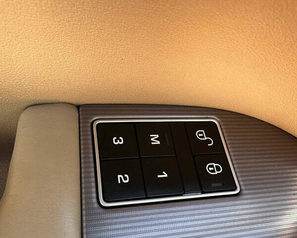Білий Ленд Ровер Range Rover Sport, об'ємом двигуна 2.99 л та пробігом 151 тис. км за 32900 $, фото 47 на Automoto.ua