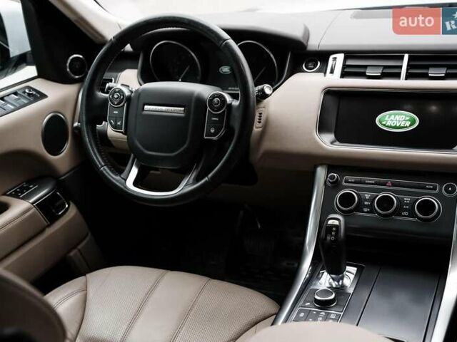 Білий Ленд Ровер Range Rover Sport, об'ємом двигуна 3 л та пробігом 114 тис. км за 38500 $, фото 8 на Automoto.ua