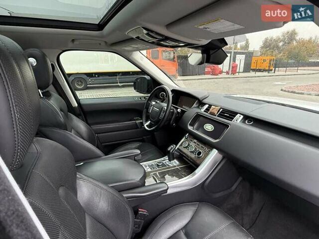 Белый Ленд Ровер Рендж Ровер Спорт, объемом двигателя 2.99 л и пробегом 167 тыс. км за 29000 $, фото 9 на Automoto.ua