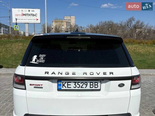 Белый Ленд Ровер Рендж Ровер Спорт, объемом двигателя 2.99 л и пробегом 118 тыс. км за 35000 $, фото 4 на Automoto.ua