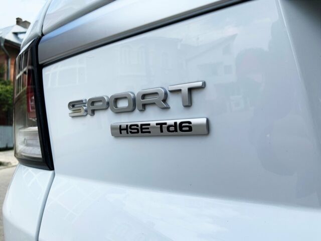 Білий Ленд Ровер Range Rover Sport, об'ємом двигуна 3 л та пробігом 40 тис. км за 58900 $, фото 17 на Automoto.ua