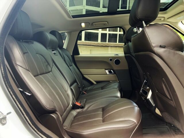 Білий Ленд Ровер Range Rover Sport, об'ємом двигуна 3 л та пробігом 40 тис. км за 58900 $, фото 12 на Automoto.ua