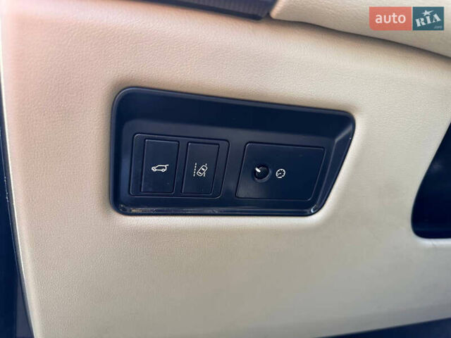 Білий Ленд Ровер Range Rover Sport, об'ємом двигуна 2.99 л та пробігом 151 тис. км за 32900 $, фото 48 на Automoto.ua