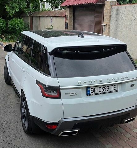Білий Ленд Ровер Range Rover Sport, об'ємом двигуна 2.99 л та пробігом 72 тис. км за 35700 $, фото 8 на Automoto.ua