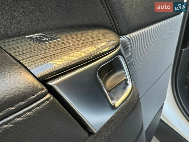 Білий Ленд Ровер Range Rover Sport, об'ємом двигуна 2.99 л та пробігом 172 тис. км за 31900 $, фото 22 на Automoto.ua