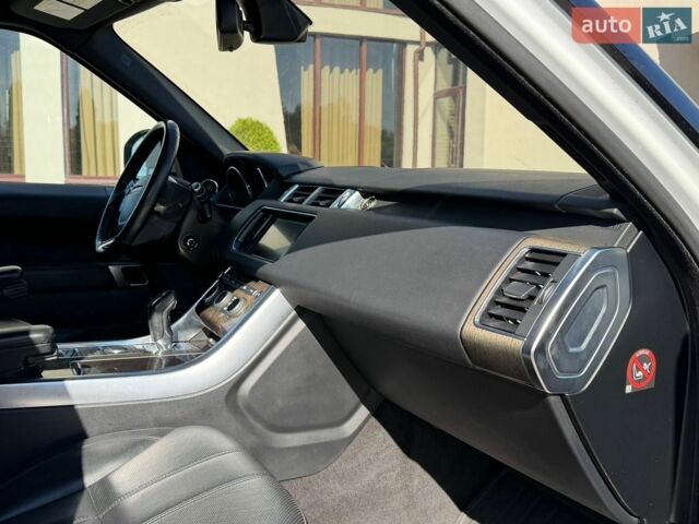 Білий Ленд Ровер Range Rover Sport, об'ємом двигуна 3 л та пробігом 211 тис. км за 22500 $, фото 34 на Automoto.ua