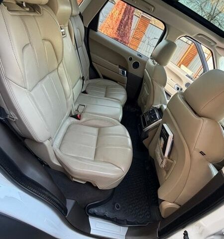 Белый Ленд Ровер Рендж Ровер Спорт, объемом двигателя 2.99 л и пробегом 122 тыс. км за 39500 $, фото 52 на Automoto.ua