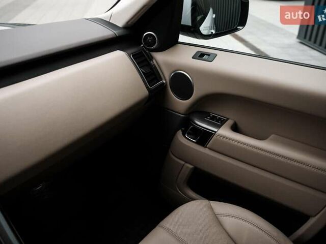 Білий Ленд Ровер Range Rover Sport, об'ємом двигуна 3 л та пробігом 114 тис. км за 38500 $, фото 6 на Automoto.ua