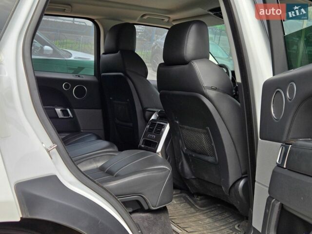 Білий Ленд Ровер Range Rover Sport, об'ємом двигуна 2.99 л та пробігом 147 тис. км за 25500 $, фото 21 на Automoto.ua