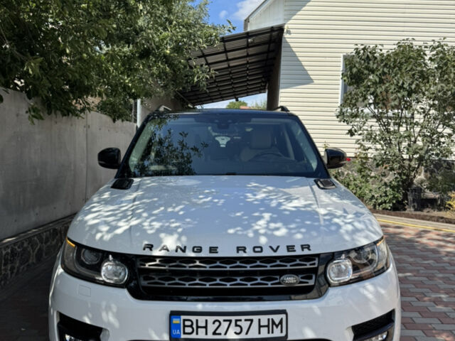 Білий Ленд Ровер Range Rover Sport, об'ємом двигуна 2.99 л та пробігом 100 тис. км за 37000 $, фото 3 на Automoto.ua