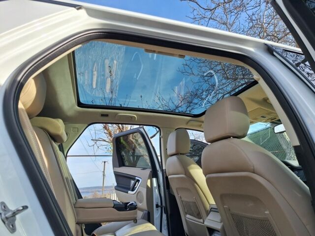 Белый Ленд Ровер Рендж Ровер Спорт, объемом двигателя 2 л и пробегом 210 тыс. км за 16999 $, фото 4 на Automoto.ua