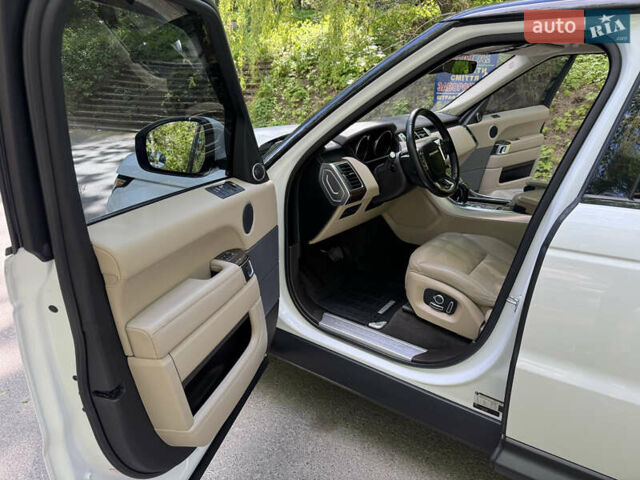 Белый Ленд Ровер Рендж Ровер Спорт, объемом двигателя 2.99 л и пробегом 175 тыс. км за 32100 $, фото 8 на Automoto.ua