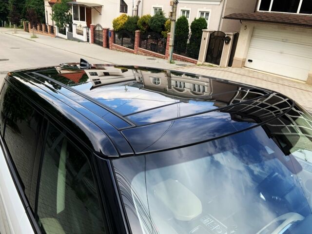 Білий Ленд Ровер Range Rover Sport, об'ємом двигуна 3 л та пробігом 40 тис. км за 58900 $, фото 18 на Automoto.ua