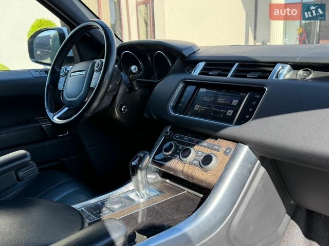 Білий Ленд Ровер Range Rover Sport, об'ємом двигуна 3 л та пробігом 211 тис. км за 22500 $, фото 33 на Automoto.ua