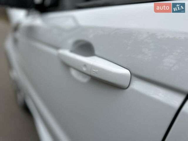 Белый Ленд Ровер Рендж Ровер Спорт, объемом двигателя 2.99 л и пробегом 63 тыс. км за 49000 $, фото 69 на Automoto.ua