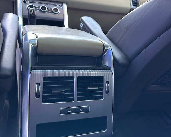 Білий Ленд Ровер Range Rover Sport, об'ємом двигуна 2.99 л та пробігом 151 тис. км за 32900 $, фото 27 на Automoto.ua