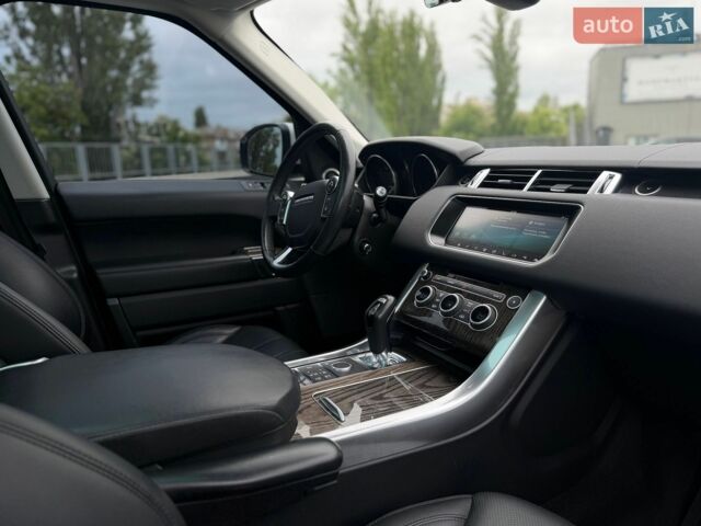 Білий Ленд Ровер Range Rover Sport, об'ємом двигуна 2.99 л та пробігом 151 тис. км за 28990 $, фото 13 на Automoto.ua