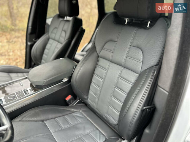 Белый Ленд Ровер Рендж Ровер Спорт, объемом двигателя 2.99 л и пробегом 63 тыс. км за 49000 $, фото 45 на Automoto.ua