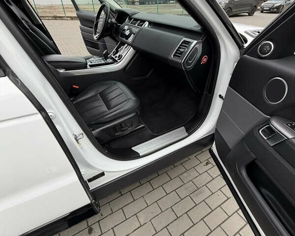 Білий Ленд Ровер Range Rover Sport, об'ємом двигуна 2.99 л та пробігом 167 тис. км за 42000 $, фото 19 на Automoto.ua