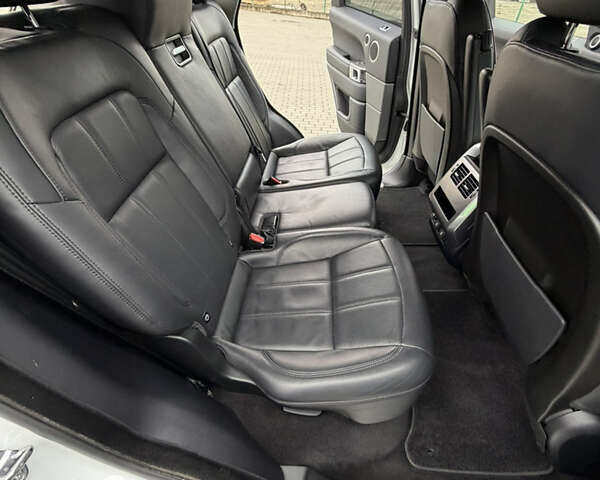Білий Ленд Ровер Range Rover Sport, об'ємом двигуна 2.99 л та пробігом 167 тис. км за 42000 $, фото 18 на Automoto.ua