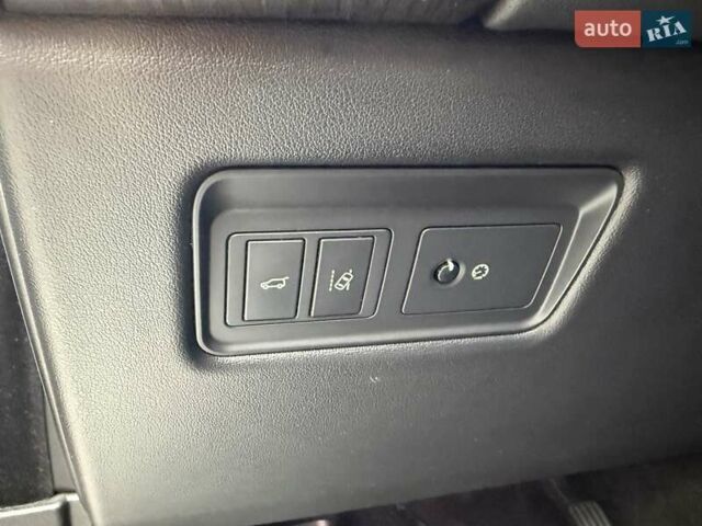 Белый Ленд Ровер Рендж Ровер Спорт, объемом двигателя 2.99 л и пробегом 167 тыс. км за 29000 $, фото 17 на Automoto.ua