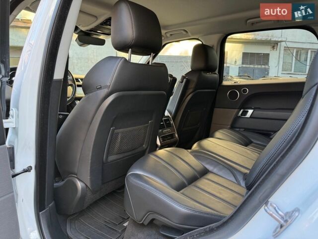 Білий Ленд Ровер Range Rover Sport, об'ємом двигуна 2.99 л та пробігом 172 тис. км за 29600 $, фото 21 на Automoto.ua
