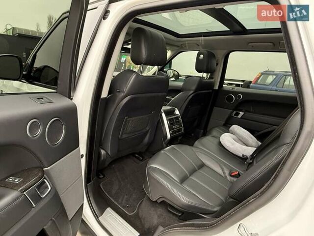 Белый Ленд Ровер Рендж Ровер Спорт, объемом двигателя 2.99 л и пробегом 167 тыс. км за 29000 $, фото 14 на Automoto.ua