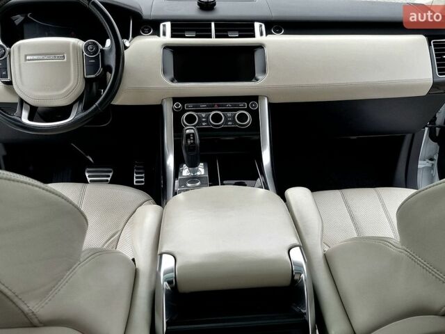 Білий Ленд Ровер Range Rover Sport, об'ємом двигуна 3 л та пробігом 112 тис. км за 39700 $, фото 94 на Automoto.ua