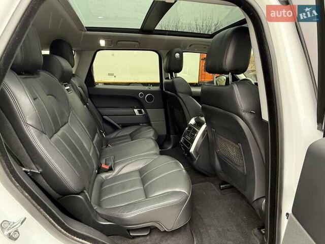 Белый Ленд Ровер Рендж Ровер Спорт, объемом двигателя 2.99 л и пробегом 167 тыс. км за 29000 $, фото 12 на Automoto.ua