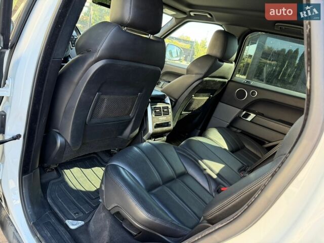 Білий Ленд Ровер Range Rover Sport, об'ємом двигуна 3 л та пробігом 211 тис. км за 22500 $, фото 46 на Automoto.ua