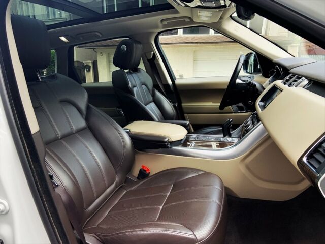 Білий Ленд Ровер Range Rover Sport, об'ємом двигуна 3 л та пробігом 40 тис. км за 58900 $, фото 15 на Automoto.ua