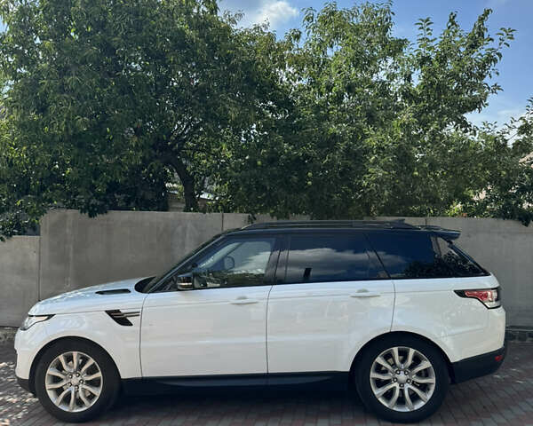 Белый Ленд Ровер Рендж Ровер Спорт, объемом двигателя 2.99 л и пробегом 90 тыс. км за 39900 $, фото 1 на Automoto.ua