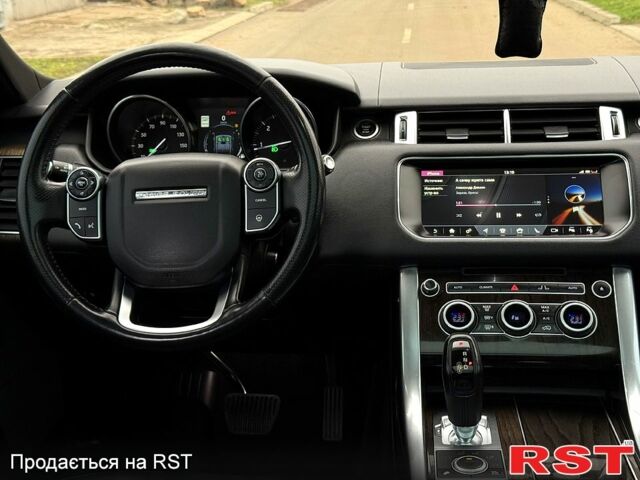 Білий Ленд Ровер Range Rover Sport, об'ємом двигуна 3 л та пробігом 201 тис. км за 37000 $, фото 2 на Automoto.ua