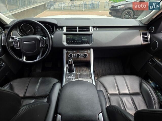 Білий Ленд Ровер Range Rover Sport, об'ємом двигуна 2.99 л та пробігом 147 тис. км за 25500 $, фото 26 на Automoto.ua