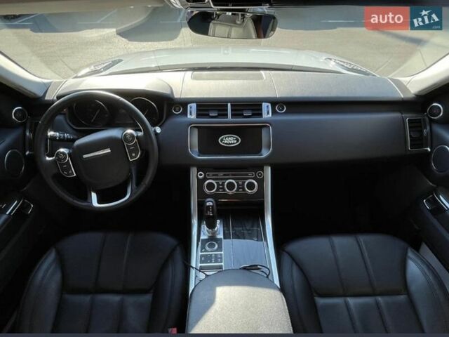 Білий Ленд Ровер Range Rover Sport, об'ємом двигуна 2.99 л та пробігом 147 тис. км за 32000 $, фото 22 на Automoto.ua