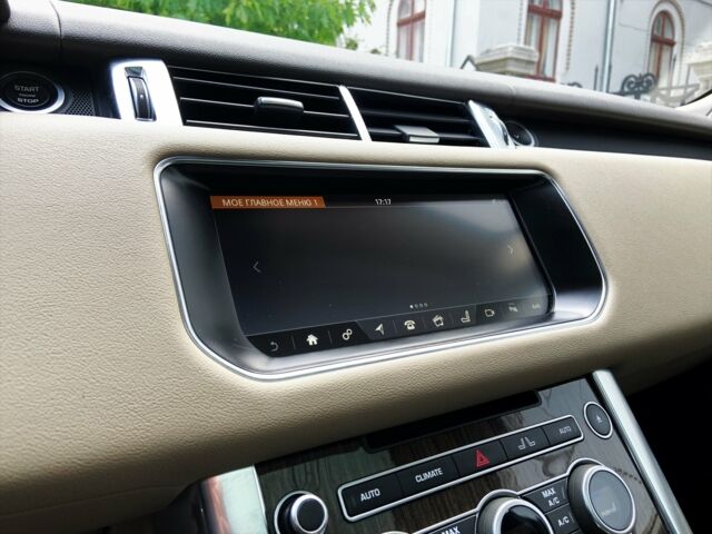 Білий Ленд Ровер Range Rover Sport, об'ємом двигуна 3 л та пробігом 40 тис. км за 58900 $, фото 27 на Automoto.ua
