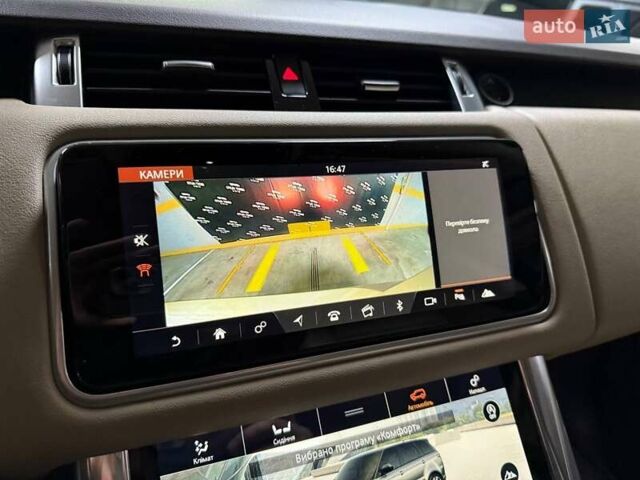 Білий Ленд Ровер Range Rover Sport, об'ємом двигуна 2 л та пробігом 76 тис. км за 45500 $, фото 68 на Automoto.ua